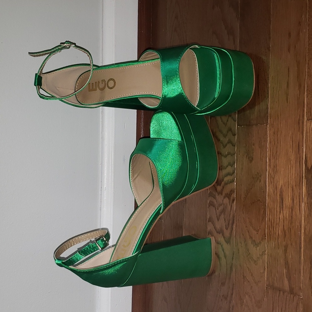 Green Platform Heels - NIB